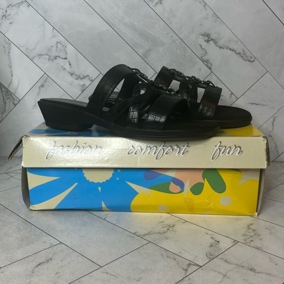 NWT Easy Street Womens Torrid Black Sandal Shoe Size 8WW Extra Wide - Picture 2 of 10
